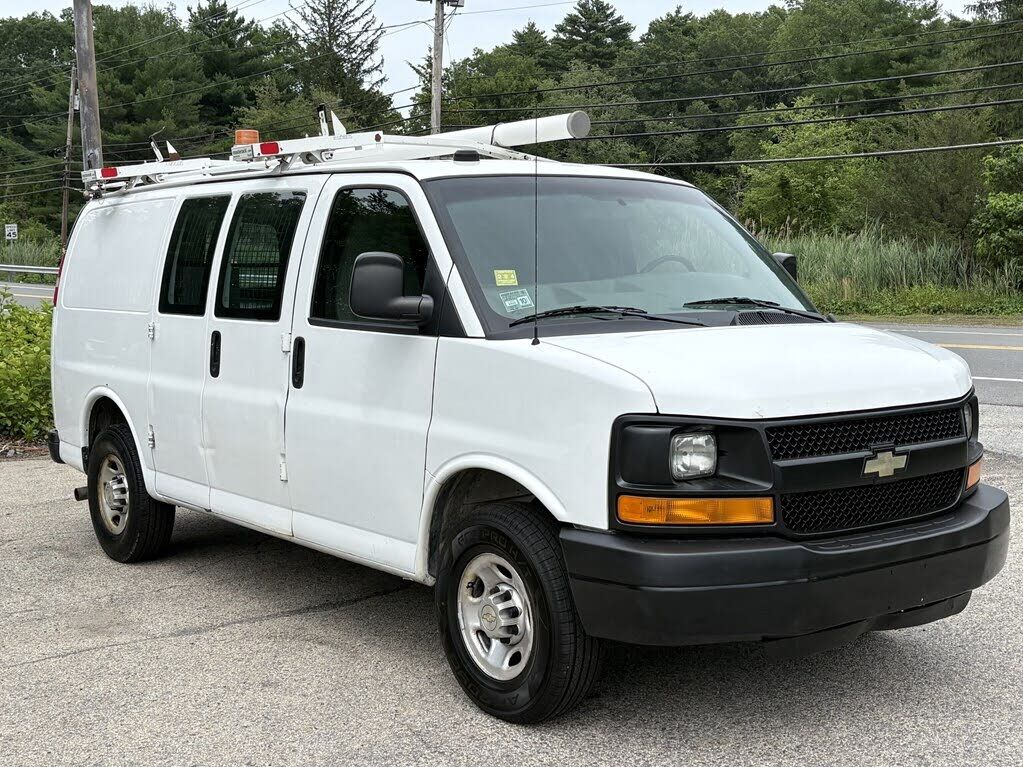 2013 CHEVROLET Express