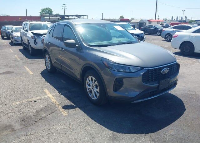 2024 FORD Escape