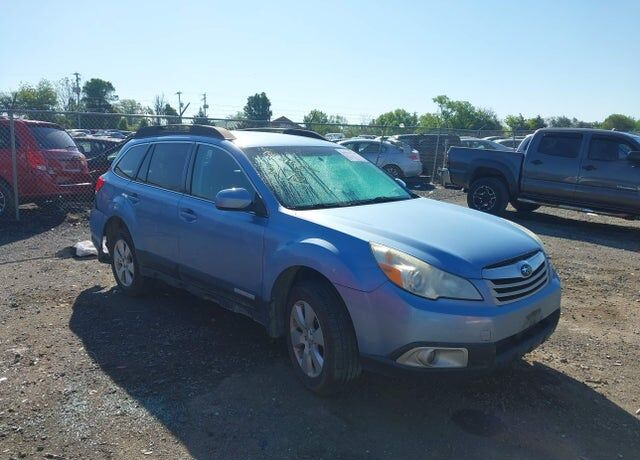 2011 SUBARU Outback