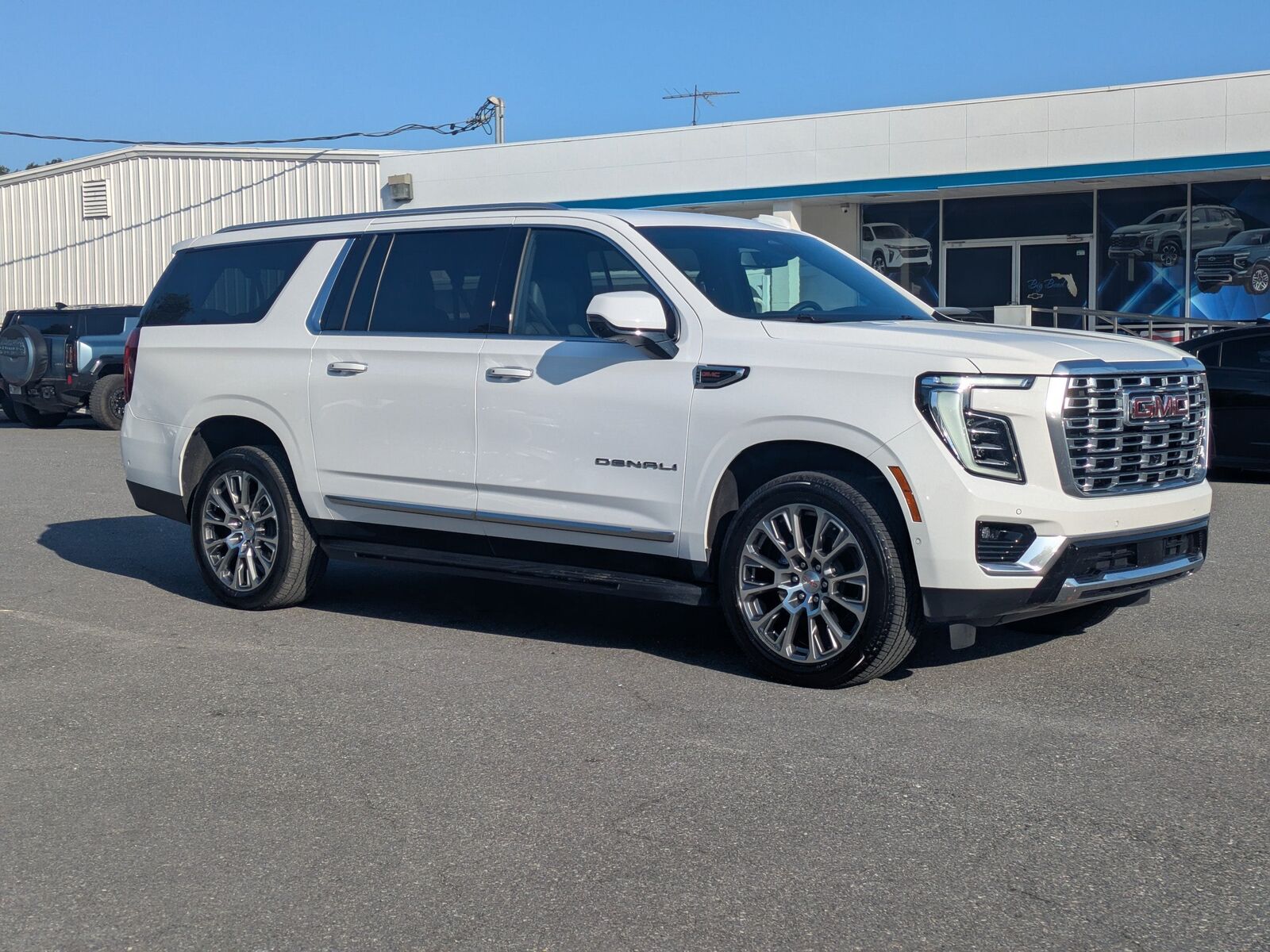 2025 GMC Yukon XL
