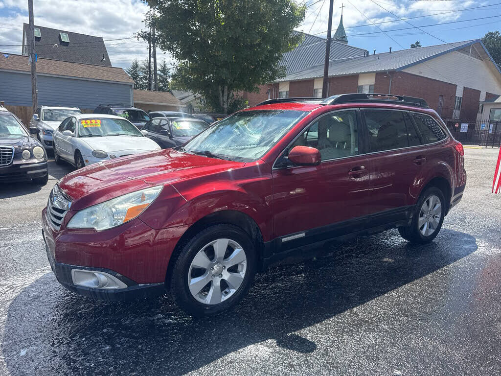 2011 SUBARU Outback