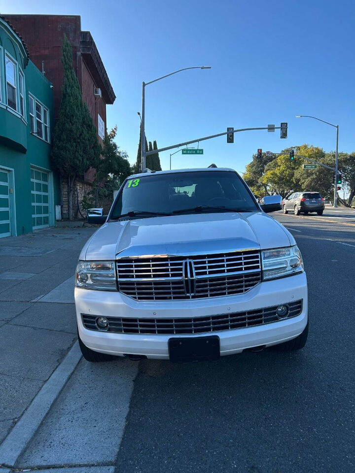 2013 LINCOLN Navigator