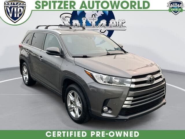 2017 TOYOTA Highlander