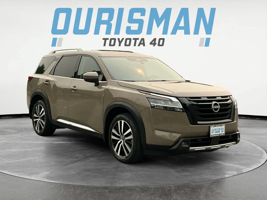 2023 NISSAN Pathfinder