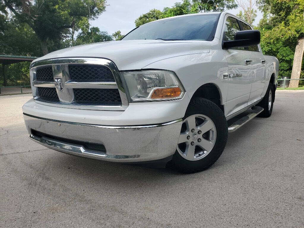 2012 DODGE Ram