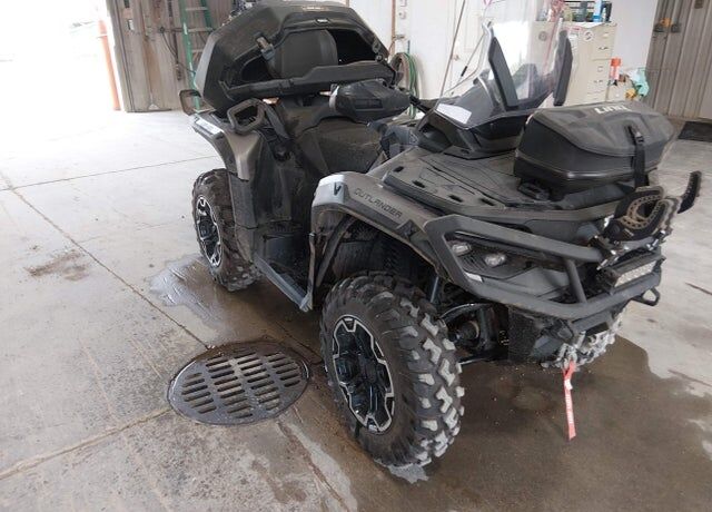 2025 CAN-AM Outlander