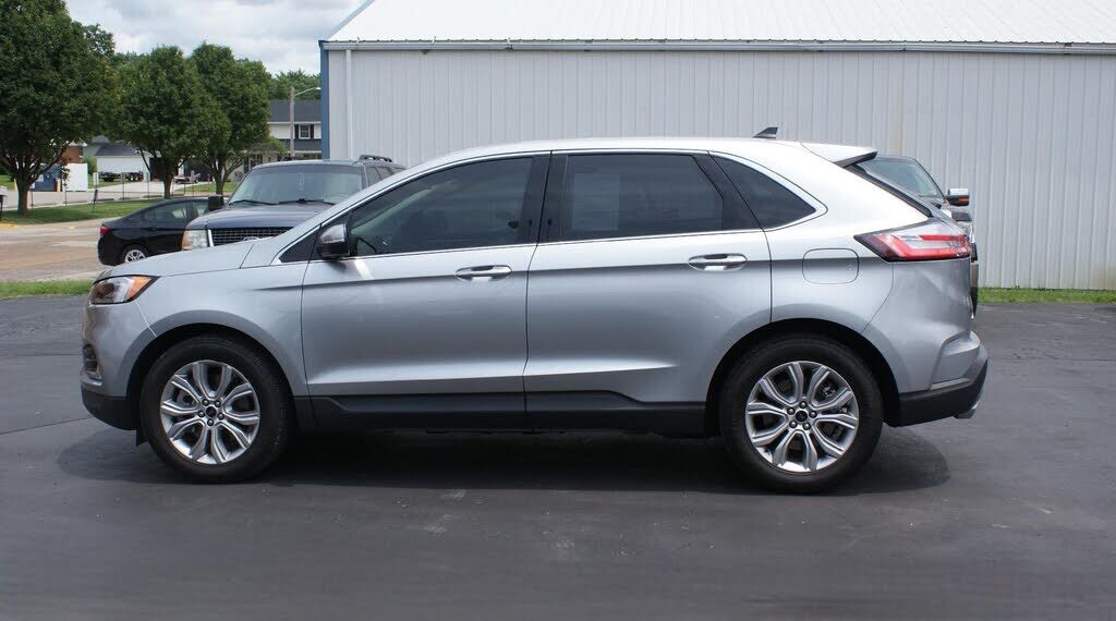 2023 FORD Edge