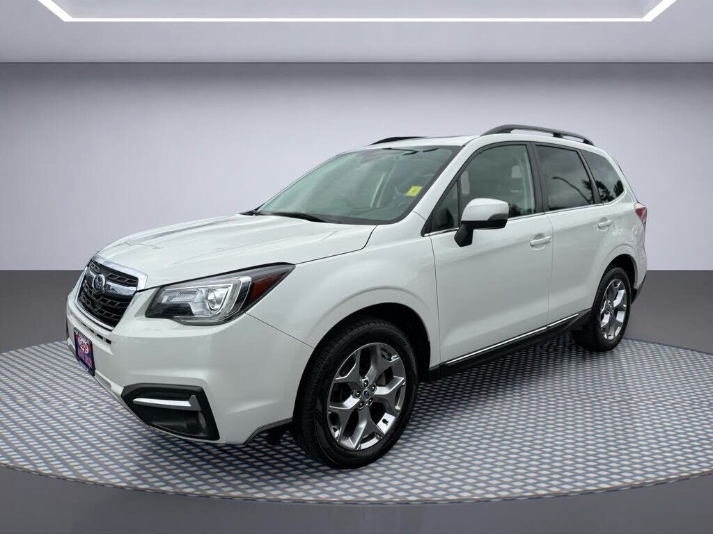 2017 SUBARU Forester