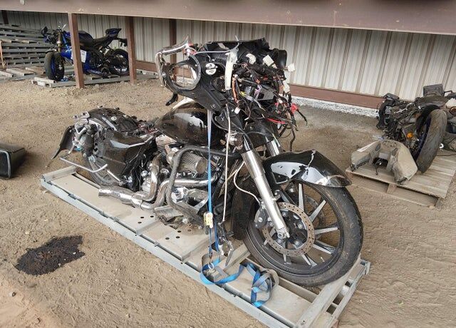 2011 HARLEY DAVIDSON Street Glide