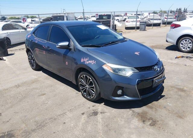 2016 TOYOTA Corolla