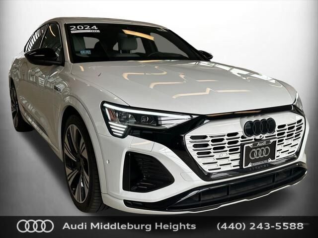 2024 AUDI Q8