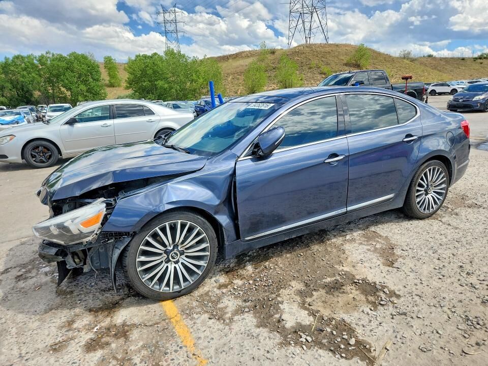 2014 KIA Cadenza