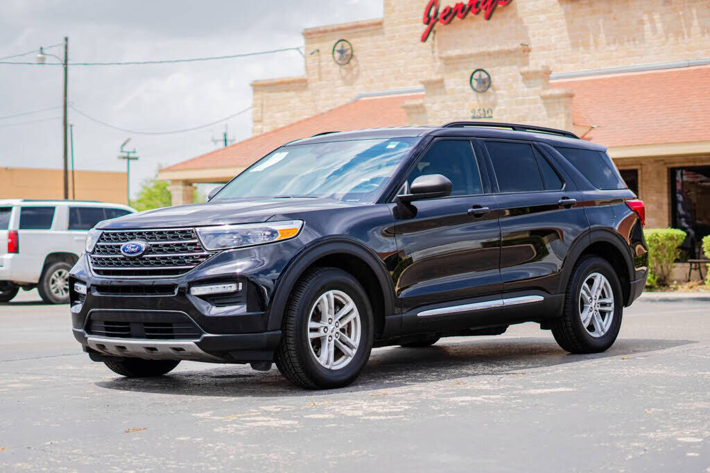 2024 FORD Explorer