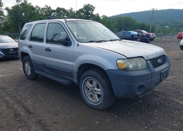 2005 FORD Escape