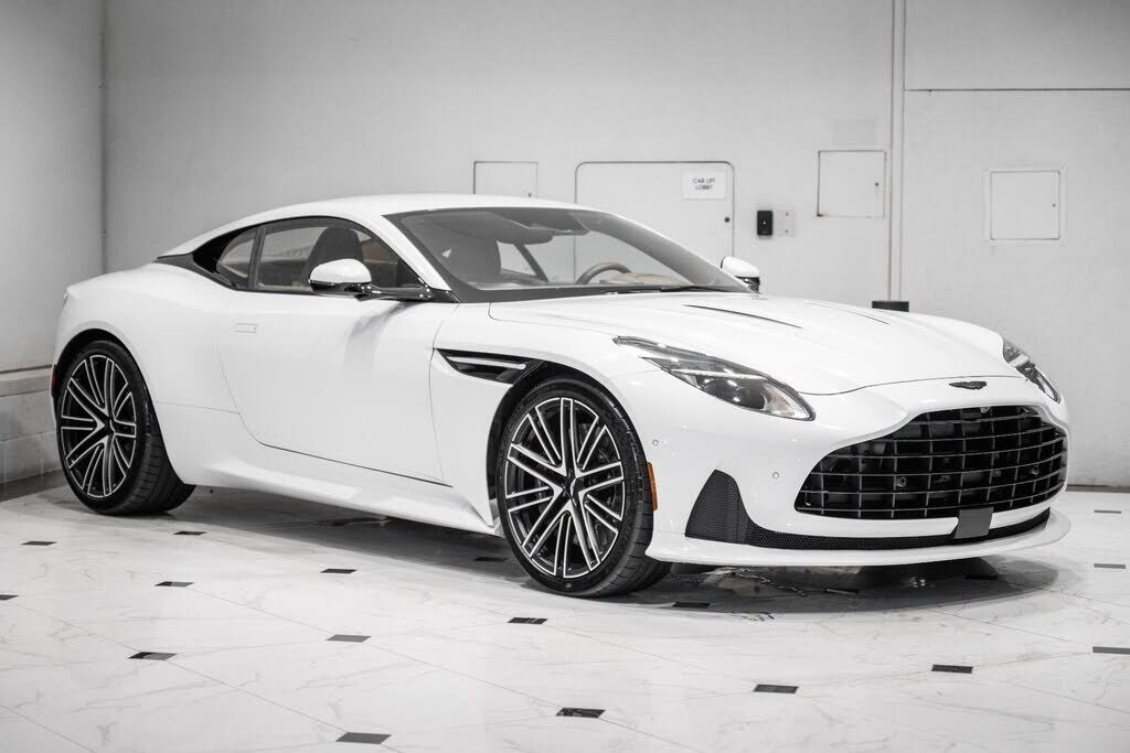 2024 ASTON MARTIN DB12