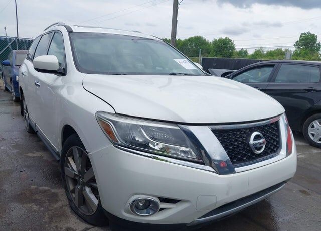 2014 NISSAN Pathfinder
