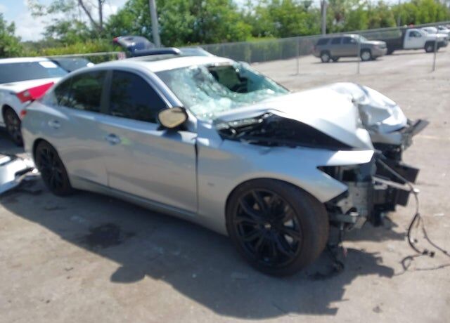 2014 INFINITI Q50
