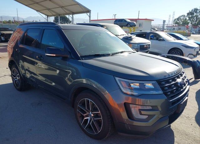 2017 FORD Explorer