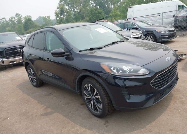 2021 FORD Escape