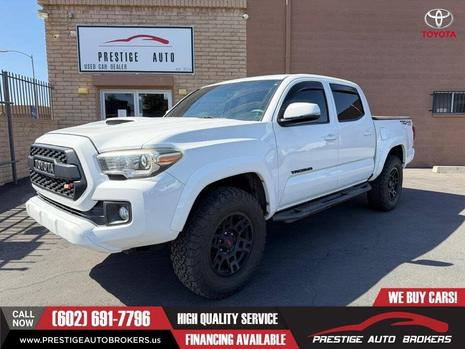 2017 TOYOTA Tacoma