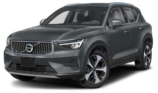 2026 VOLVO XC40