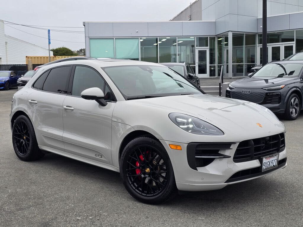 2021 PORSCHE Macan