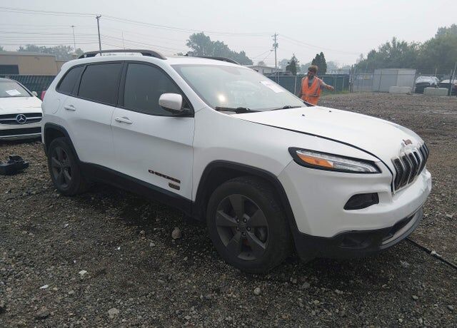 2017 JEEP Cherokee