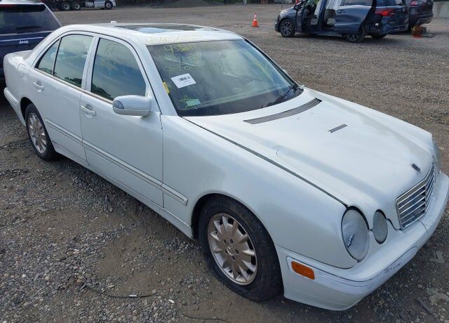 2000 MERCEDES-BENZ E-Class