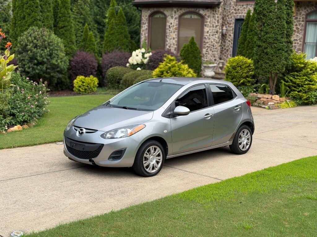 2013 MAZDA Mazda2