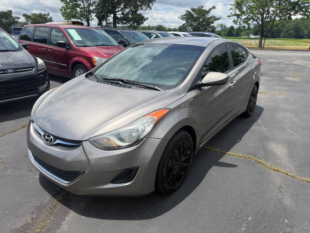 2012 HYUNDAI Elantra