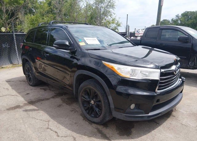 2014 TOYOTA Highlander