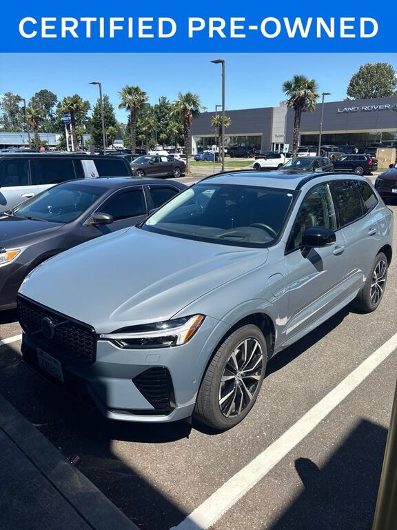 2023 VOLVO XC60