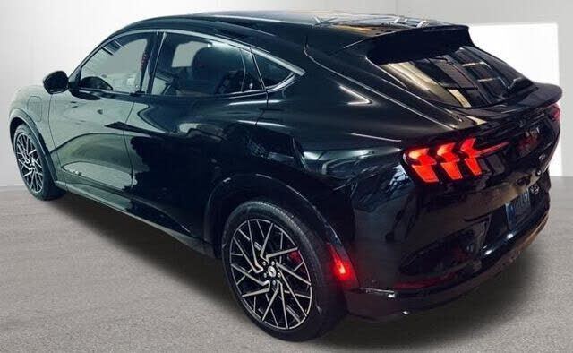 2022 FORD Mach-E