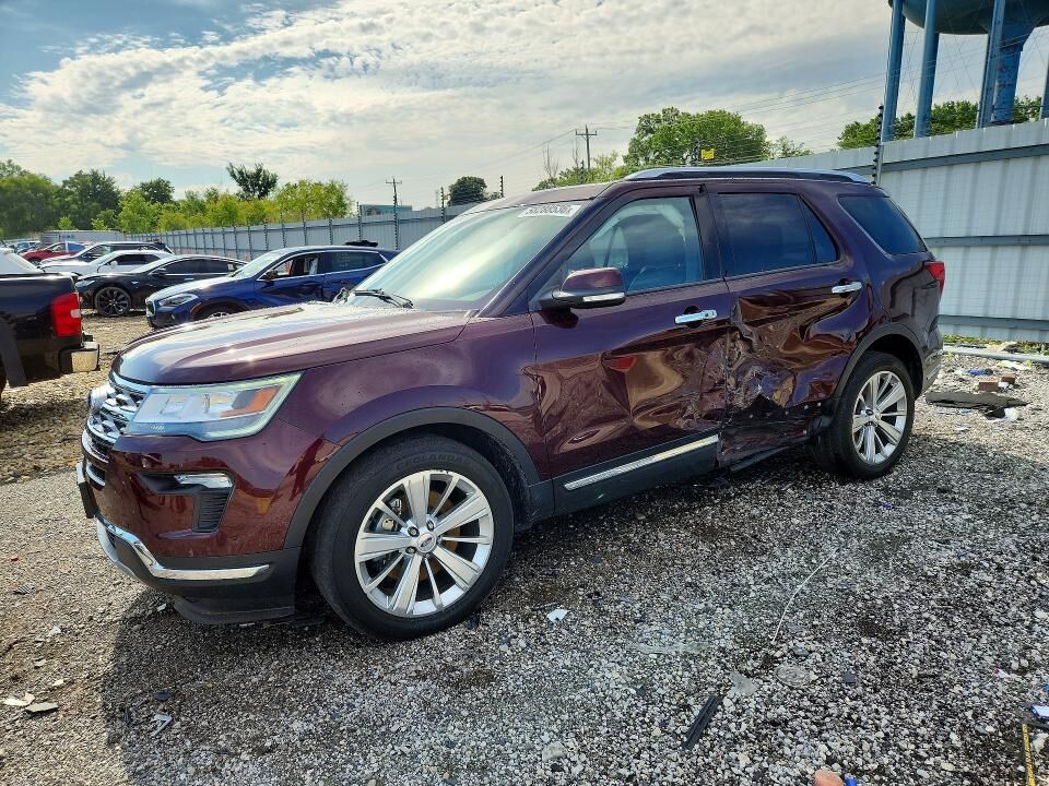 2018 FORD Explorer