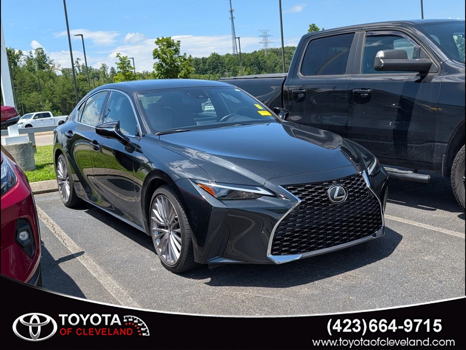 2023 LEXUS IS
