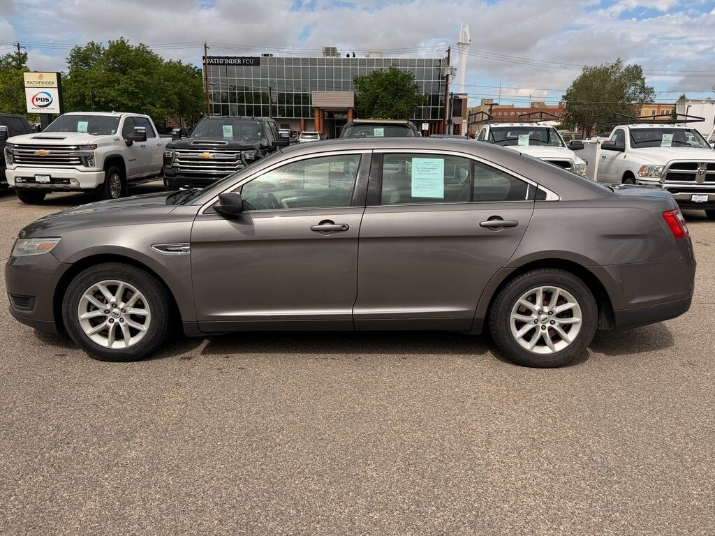 2013 FORD Taurus