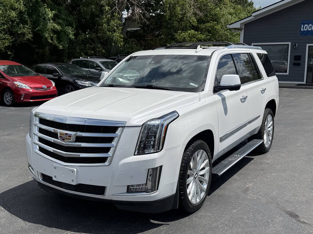 2016 CADILLAC Escalade