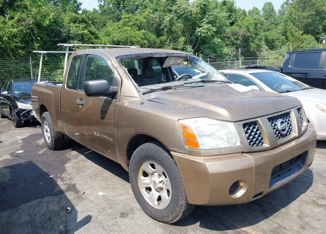 2005 NISSAN Titan