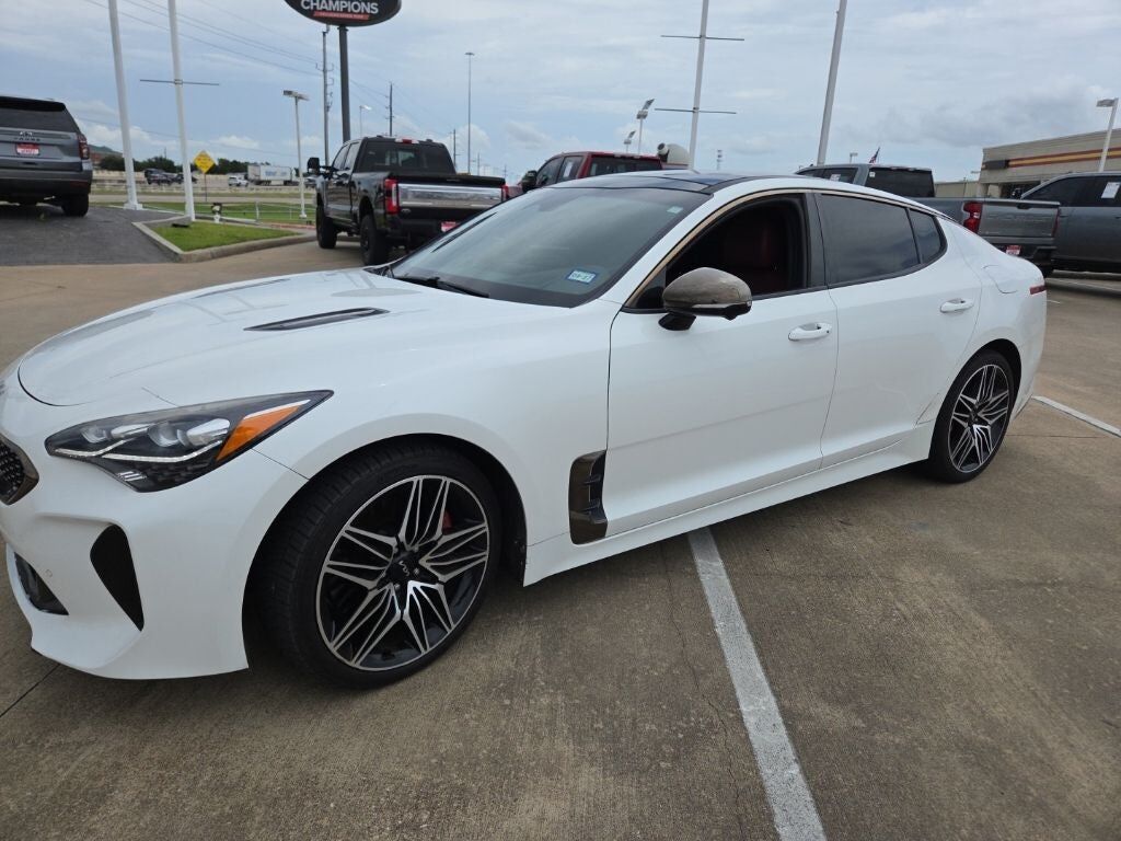 2022 KIA Stinger