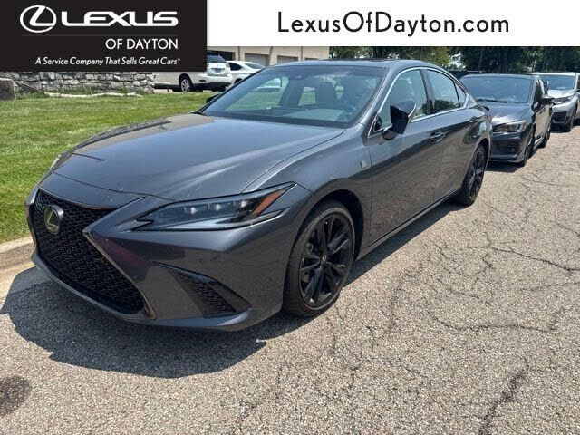 2025 LEXUS ES