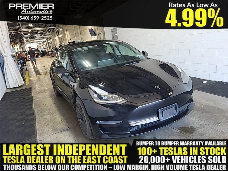2022 TESLA Model 3