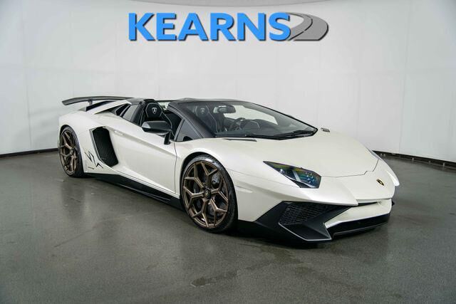 2016 LAMBORGHINI Aventador