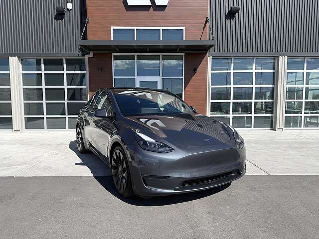 2022 TESLA Model Y