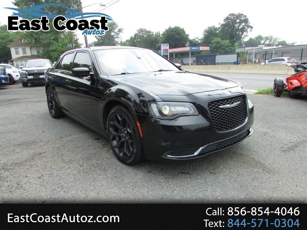 2019 CHRYSLER 300