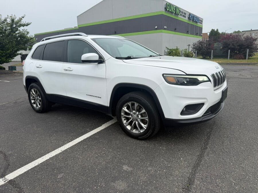 2019 JEEP Cherokee