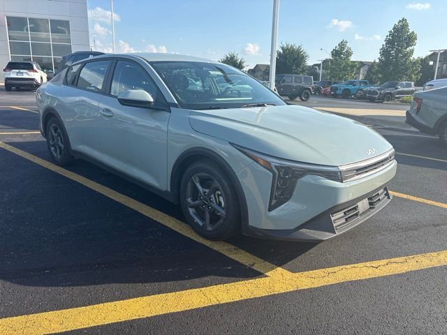 2025 KIA K4