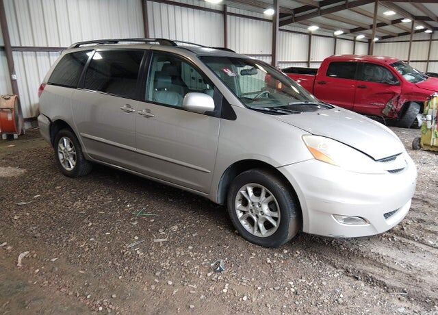2006 TOYOTA Sienna