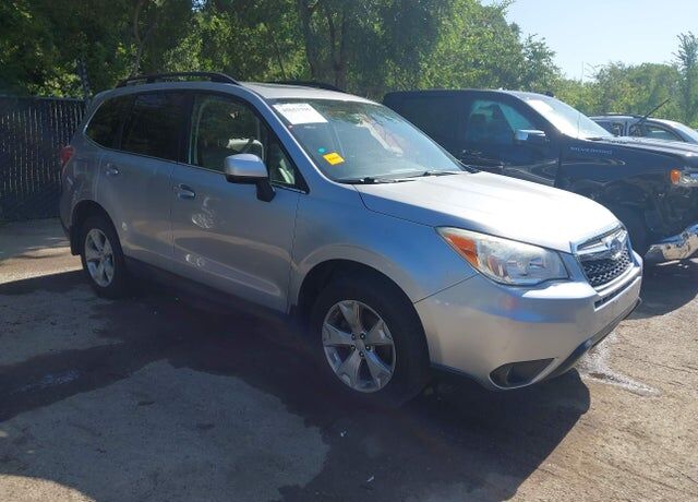 2016 SUBARU Forester