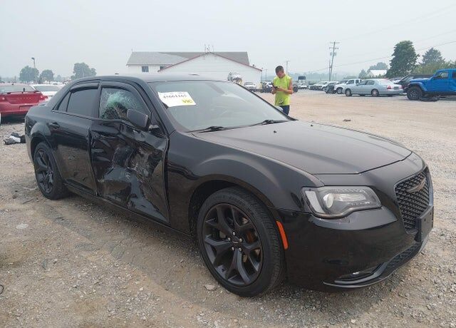 2022 CHRYSLER 300