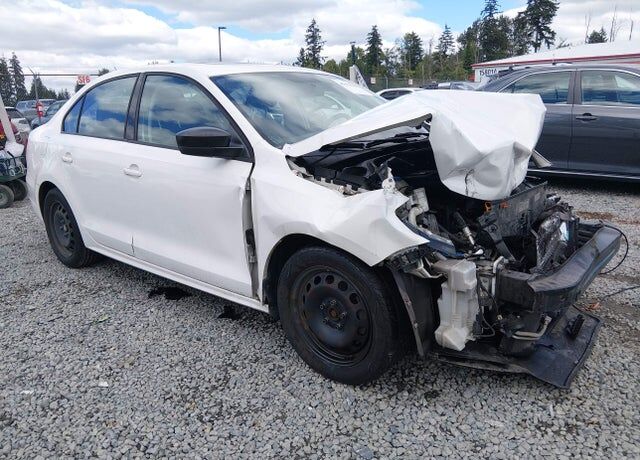 2013 VOLKSWAGEN Jetta